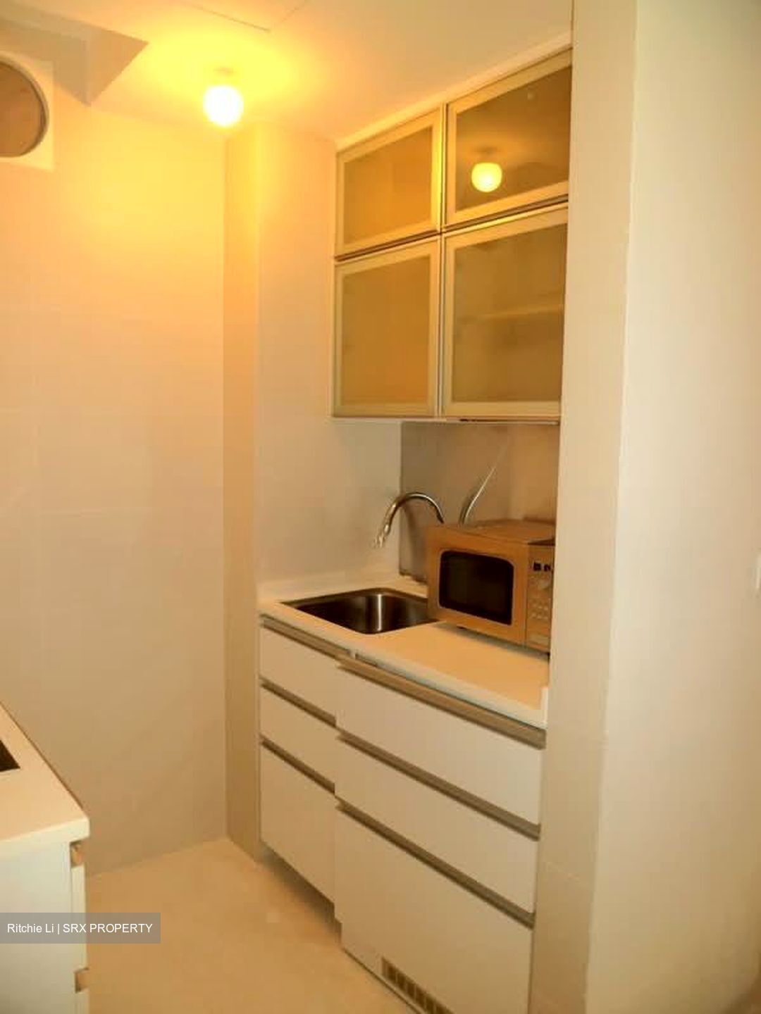 RV Suites (D10), Apartment #561626541